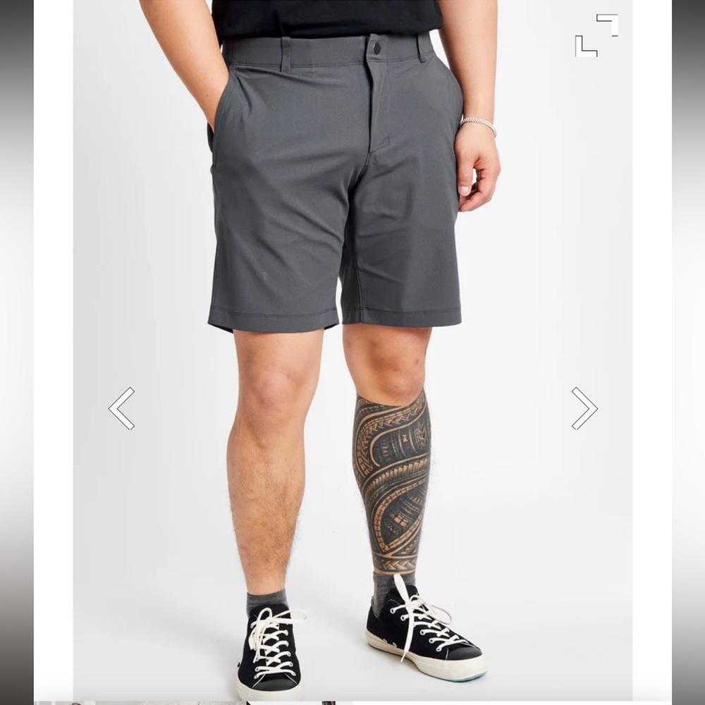 Reigning Champ Primeflex Coach's Short in Charcoal